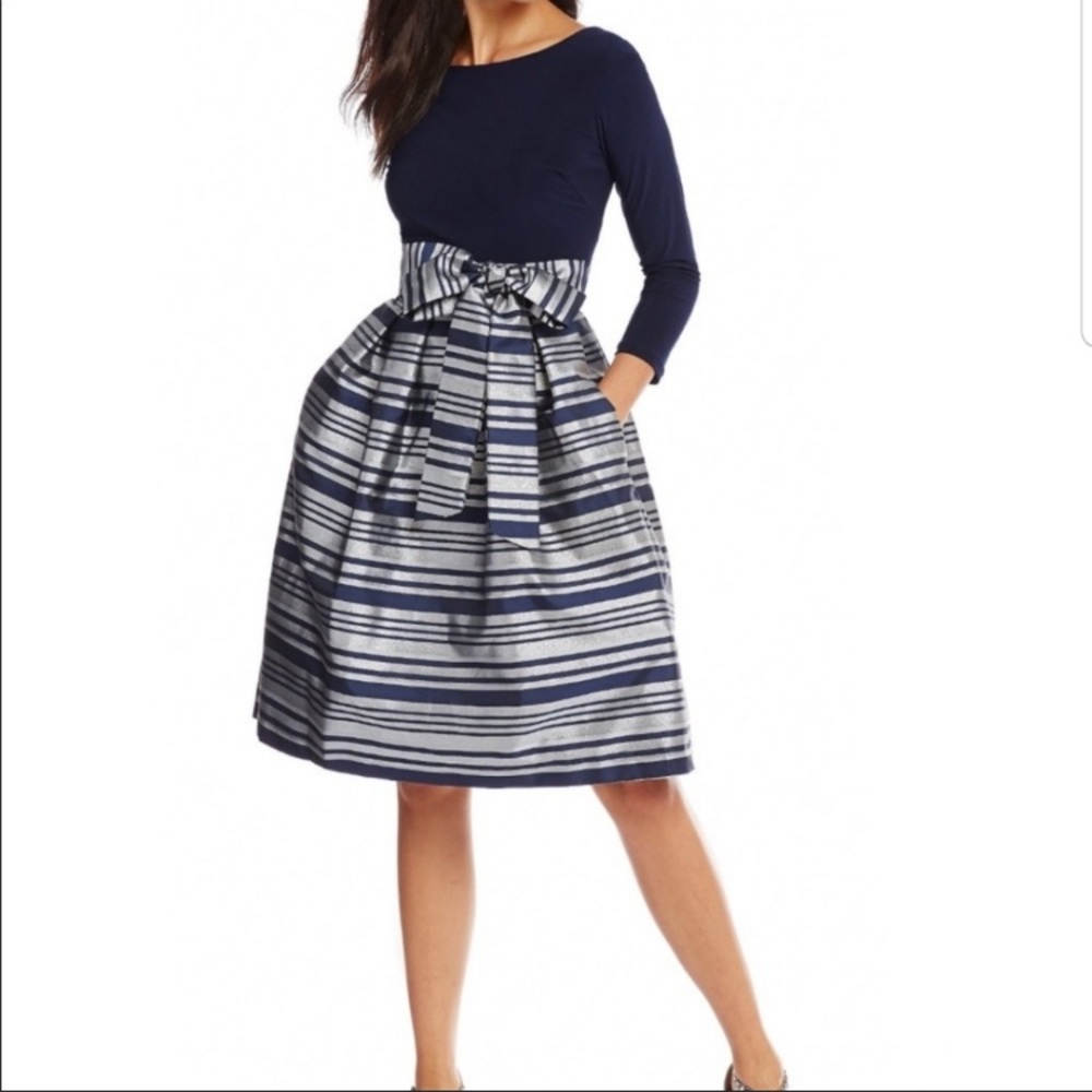Jessica Howard Metallic Striped Navy Blue Silver Dress 16